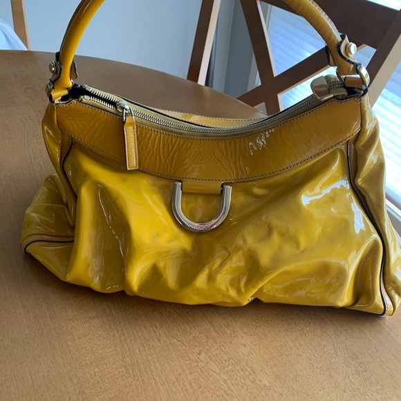 HOT 🥵 Vintage GUCCI Yellow 💛 Patent Leather Hobo Silver Hardware Bag Purse!! - Picture 4 of 17